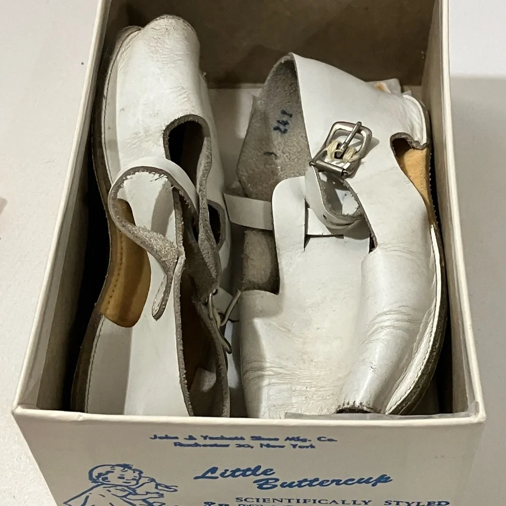 Unique Vintage this cute